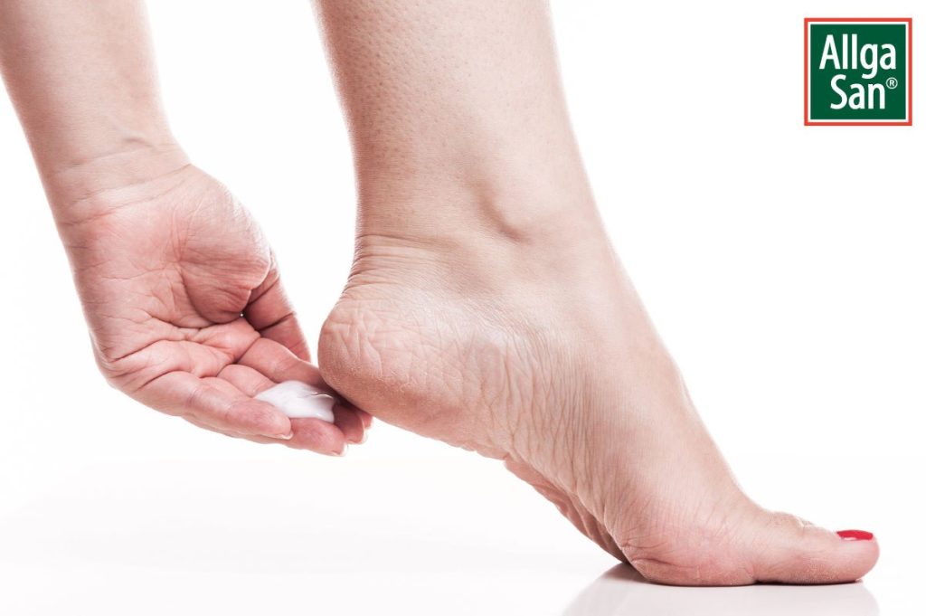 Природна нега на стапалата во зима